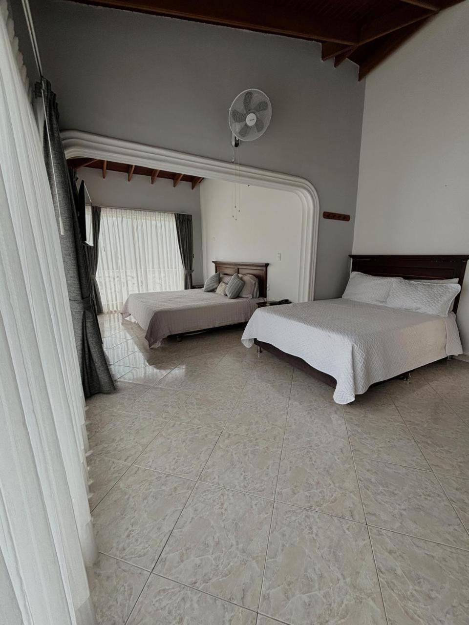 Hotel Juan De La Vega La Vega  Zimmer foto